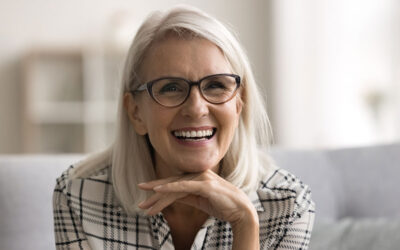 Restoring Smiles with Modern Dentures: A Comprehensive Guide to Choosing the Right Option for You